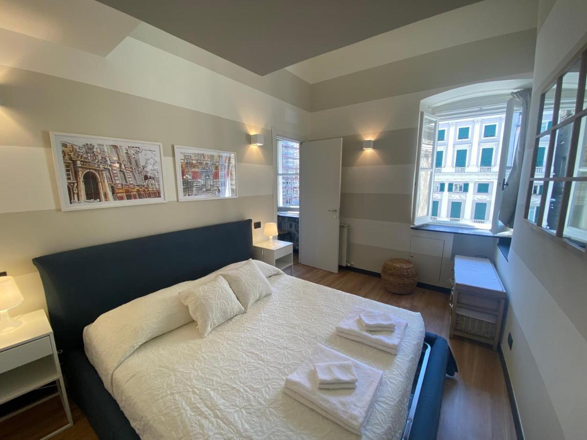 New Apartament In Front Of Genoa Cathedral Bagian luar foto